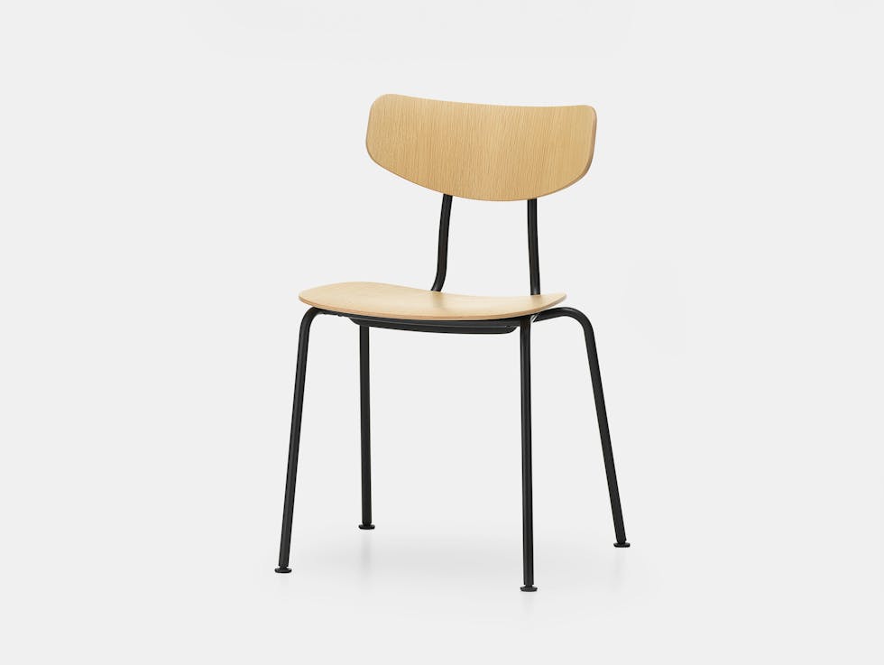 Vitra moca chair oak basic dark front Vitra moca chair oak basic dark front